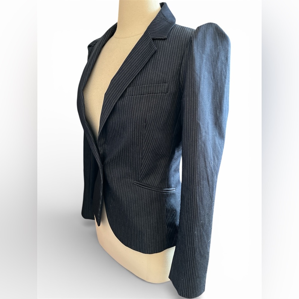 Express Blue & White Fitted Pinstripe Blazer w/pouf shoulders gold button Size 6 - Picture 5 of 13